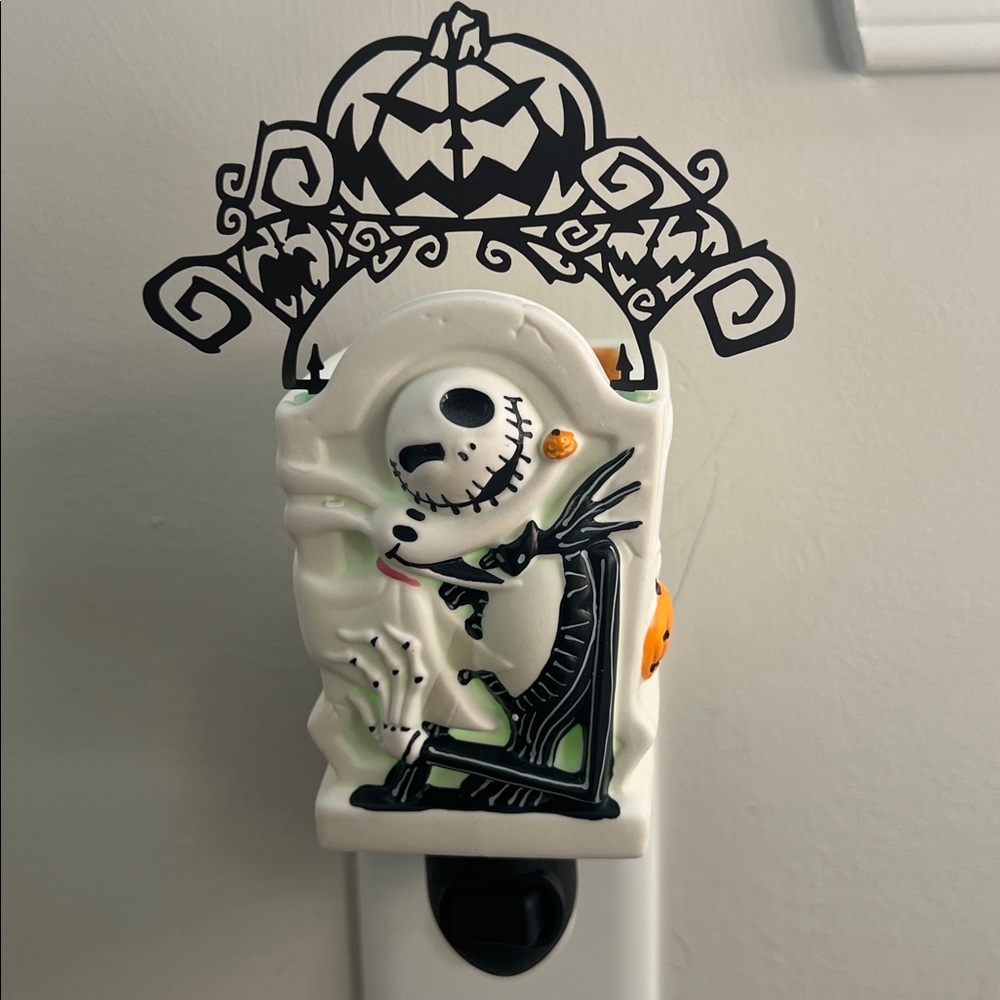 Scentsy Nightmare Before Christmas Wall Plug-in Wax Warmer
